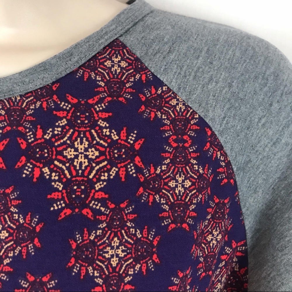 Lularoe | Randy Tee Size M - Picture 4 of 7